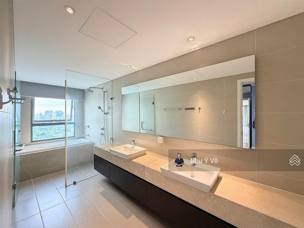 Cho thuê căn 3 phòng ngủ 124m2 giá chỉ 35 triệu/th tại đảo kim cương