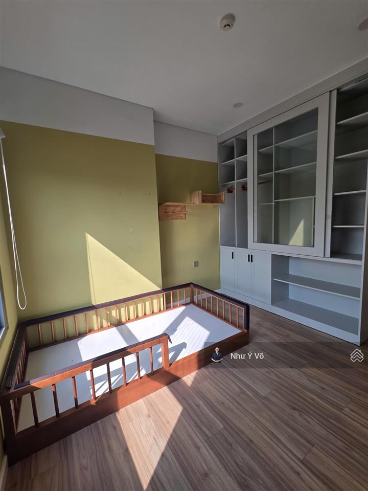 Bán gấp căn 3 phòng ngủ tầng cao yên tĩnh, nội thất chỉn chu đảo kim cương