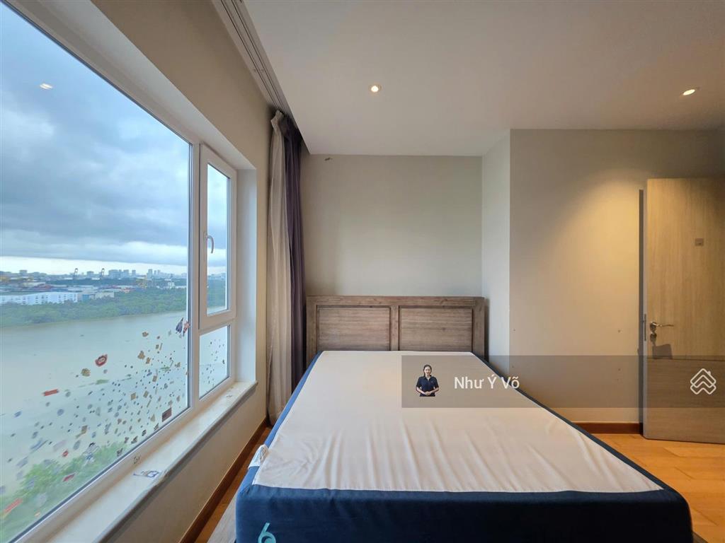 Bán nhanh căn 3 phòng ngủ view sông giá chỉ 127 triệu/m2 đảo kim cương