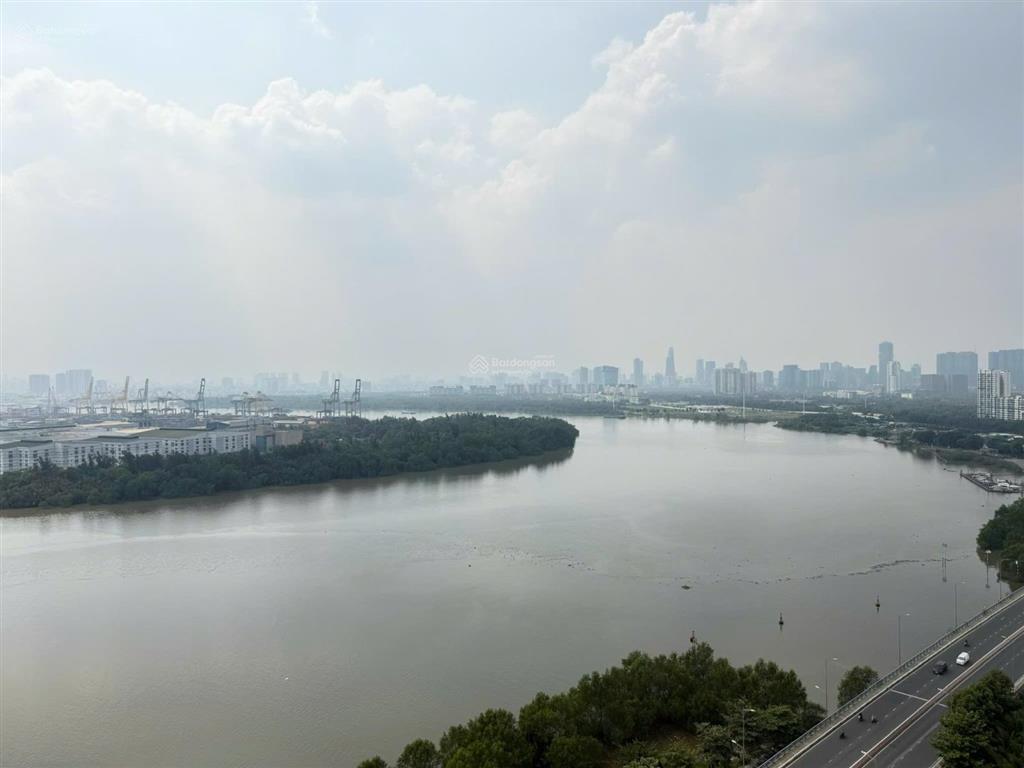 Bán gấp căn 3pn view sông giá tốt, đang có hợp đồng thuê sẵn tại đảo kim cương