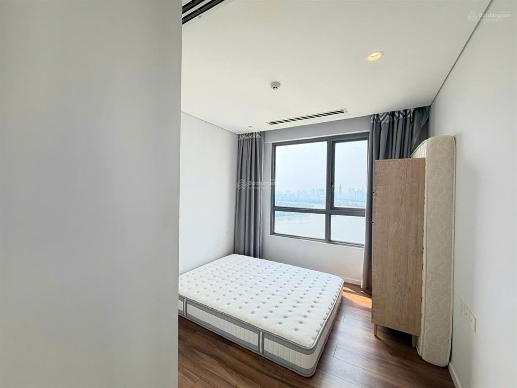 Bán gấp căn 3pn view sông giá tốt, đang có hợp đồng thuê sẵn tại đảo kim cương