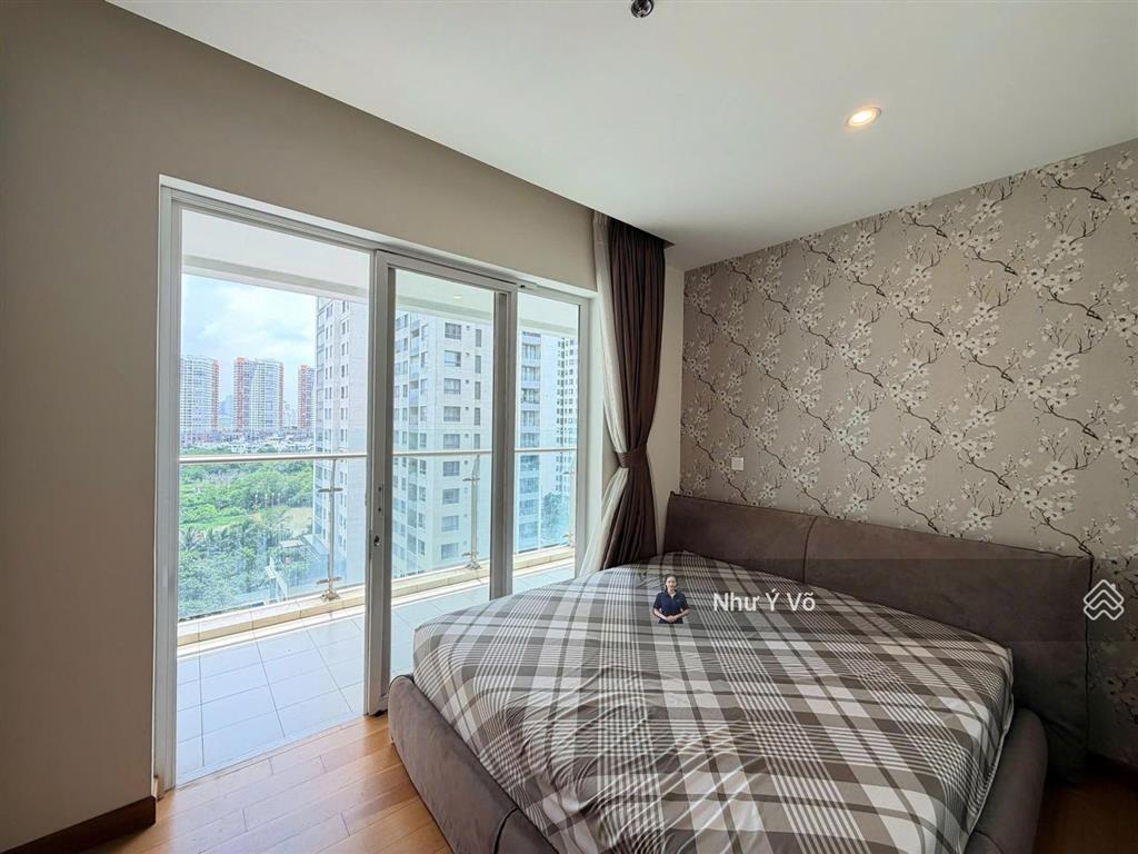Bán căn 3 phòng ngủ 217m2 view sông giá 136 triệu/m2 đảo kim cương
