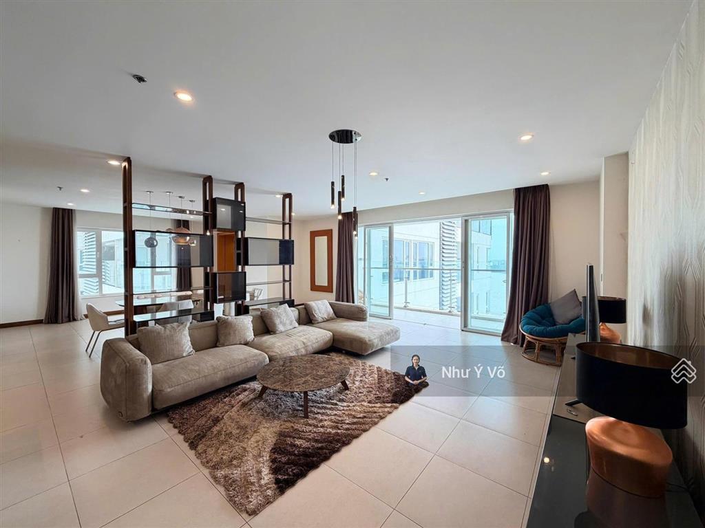 Bán căn 3 phòng ngủ 217m2 view sông giá 136 triệu/m2 đảo kim cương