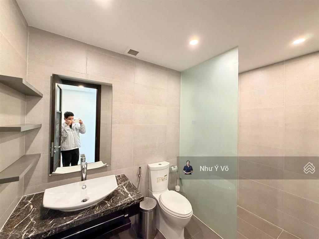 Bán căn 3 phòng ngủ 217m2 view sông giá 136 triệu/m2 đảo kim cương