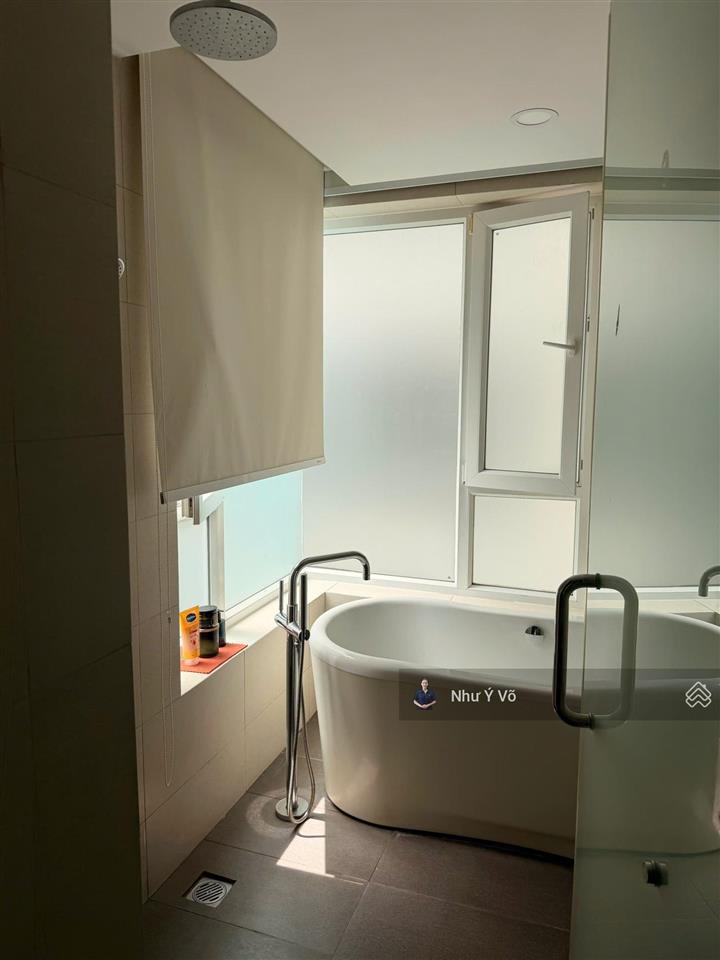 Bán gấp căn 2 phòng ngủ view sông đã có sổ đảo kim cương
