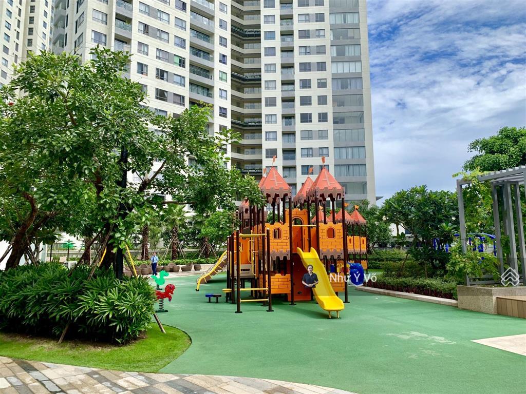 Bán gấp căn 2 phòng ngủ view sông đã có sổ đảo kim cương