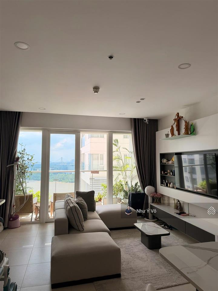Bán gấp căn 2 phòng ngủ view sông đã có sổ đảo kim cương