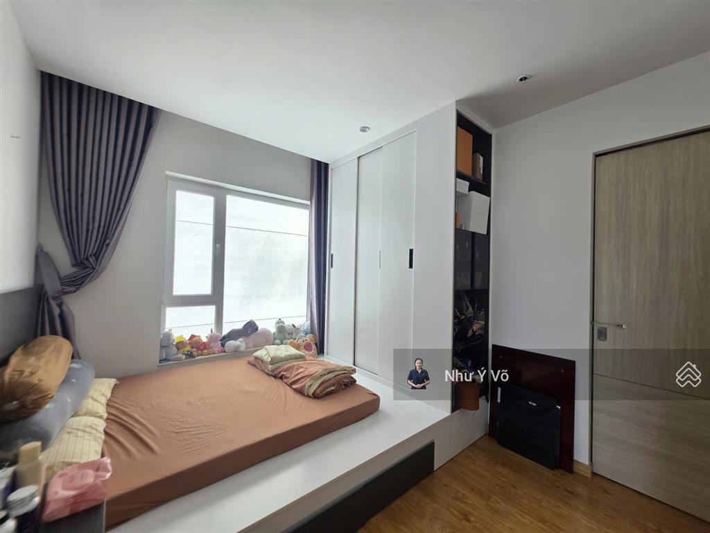 Bán gấp căn 2 phòng ngủ view sông đã có sổ đảo kim cương