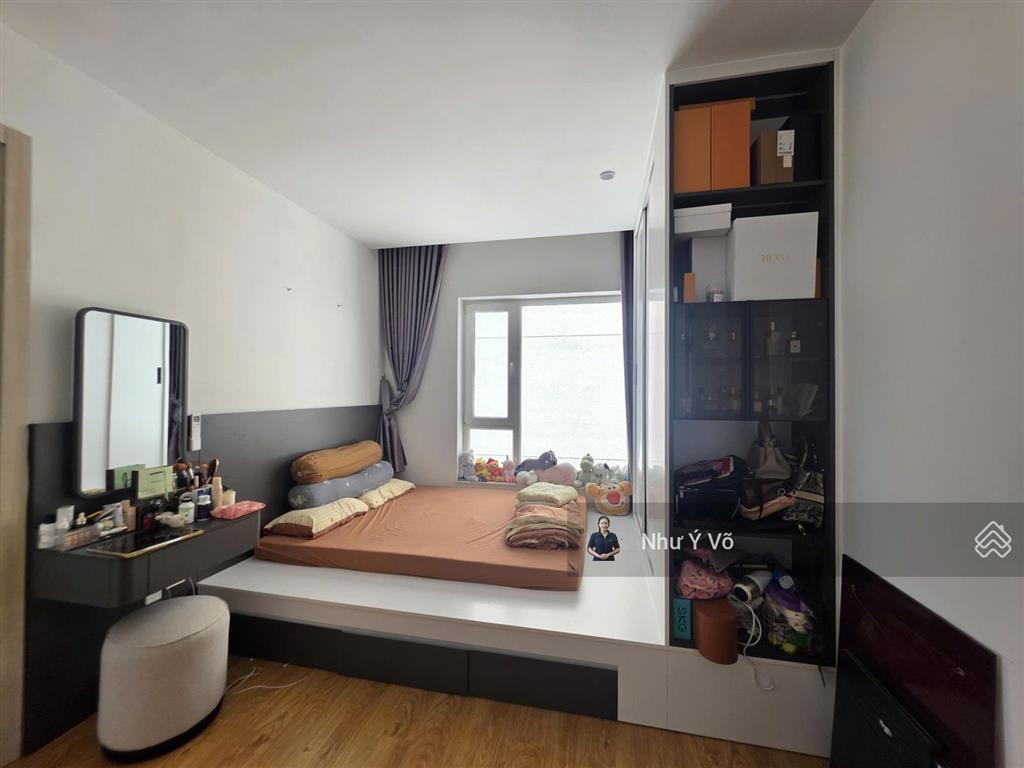 Bán gấp căn 2 phòng ngủ view sông đã có sổ đảo kim cương