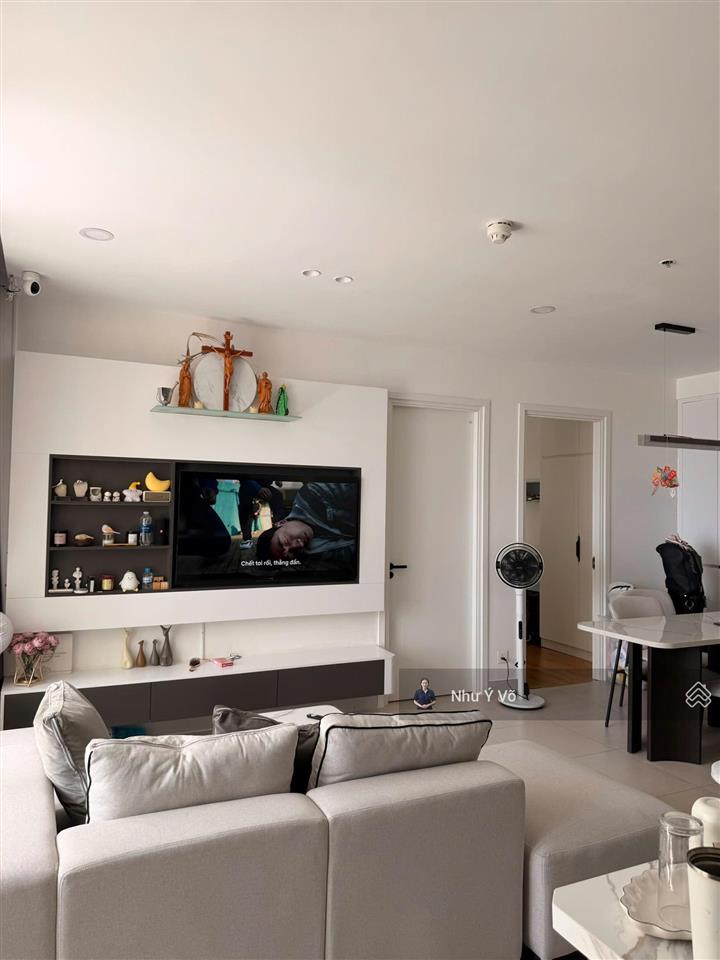 Bán gấp căn 2 phòng ngủ view sông đã có sổ đảo kim cương