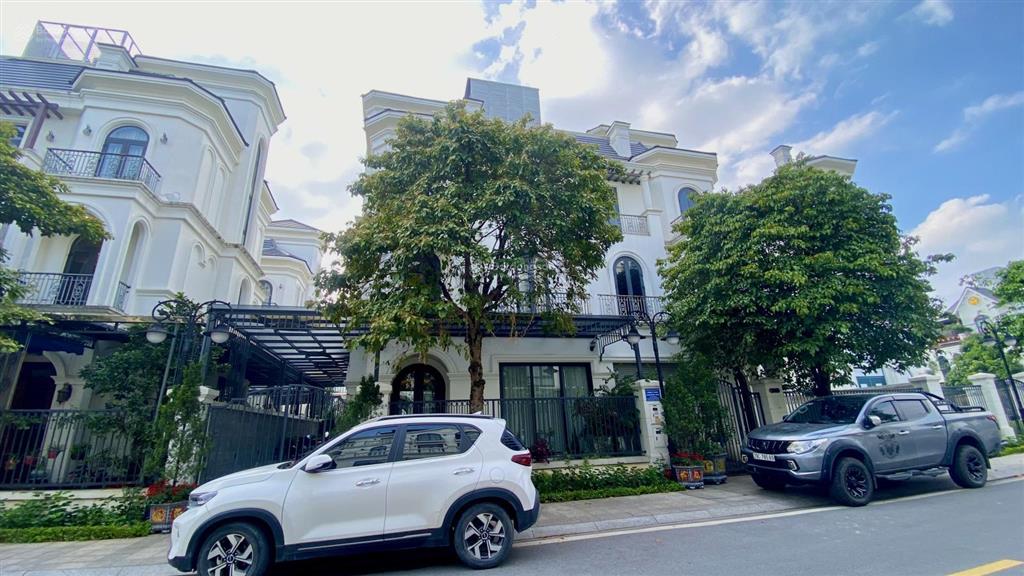 Song lập sao biển hoàn thiện full nội thất có thang máy  gần hồ, gần biển, gần quảng trường vin 1