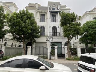 Sl sao biển 17  đông nam đường ra biển gần công viên bể bơi nội khu gần vincom tại vin 1 gia lâm