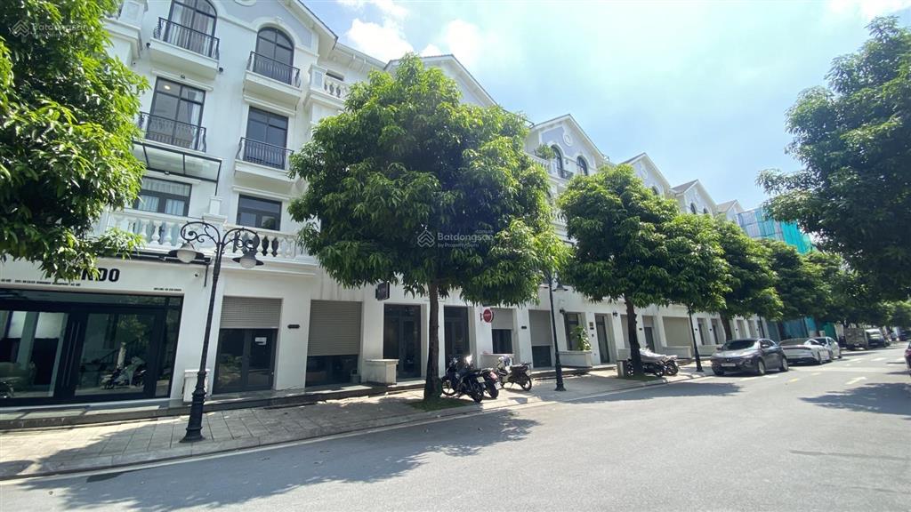 Liền kề xẻ khe sb23 view cv bể bơi ngoài trời  vin ocp1 gia lâm