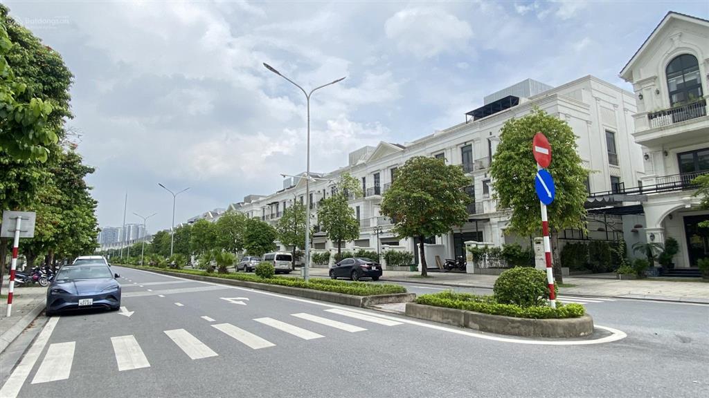 Liền kề hải âu 2  100m2  đường 30m  gần biển  vinhomes ocp1 gia lâm