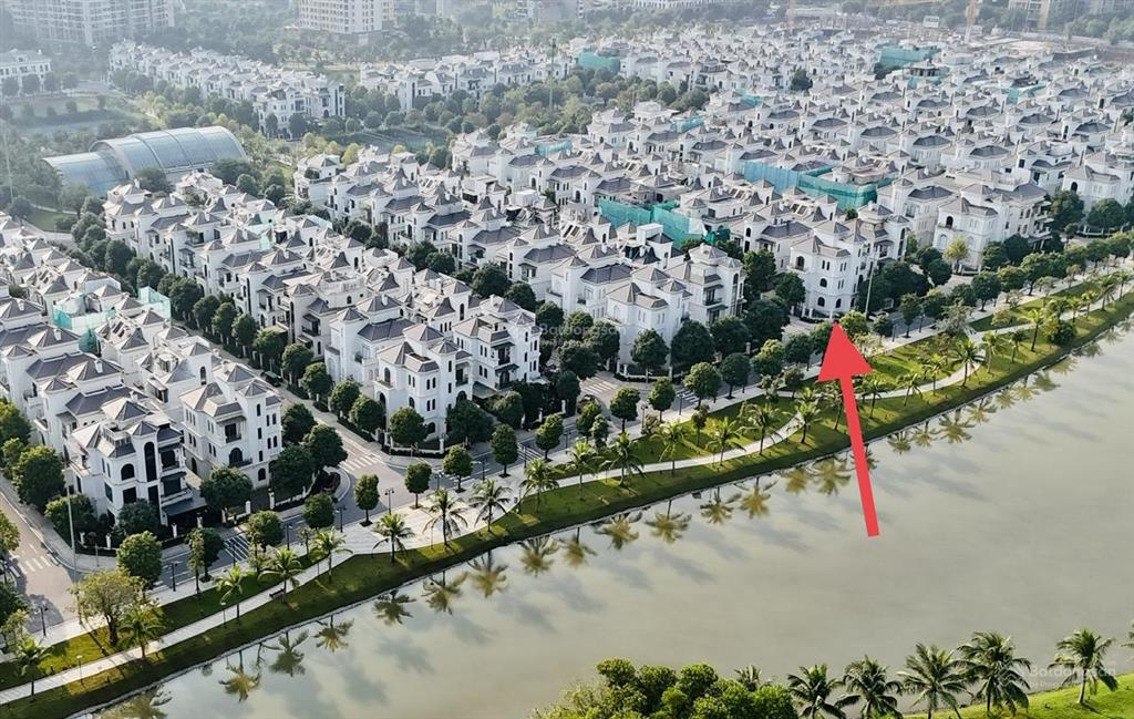 Đơn lập góc ngọc trai đảo lớn view sông đẹp  hướng đông nam  vin ocp1 gia lâm