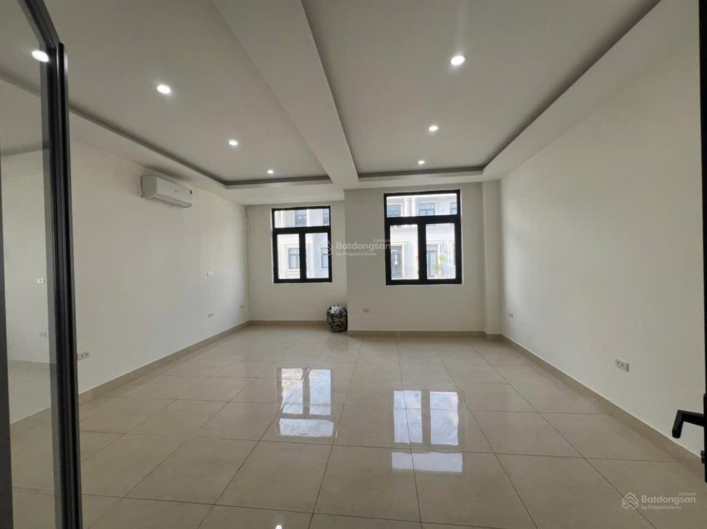 17tr/tháng shophouse 5 tầng sao biển 23 đường 40m hoàn thiện cơ bản vinhomes ocean park 1 gia lâm