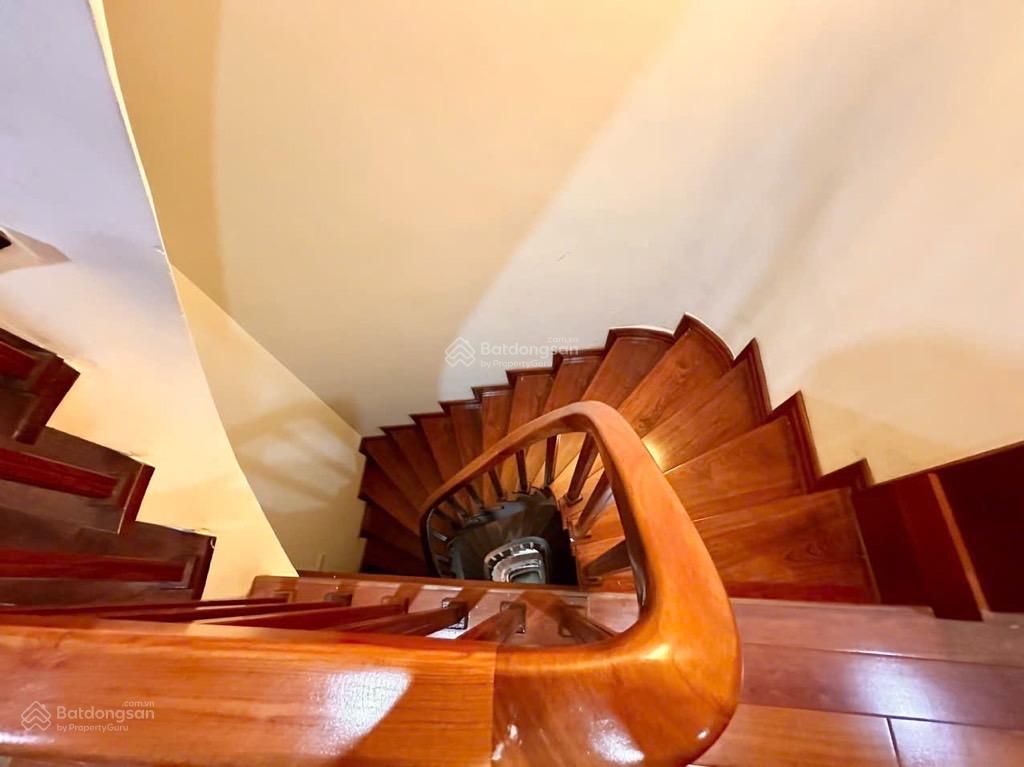 Tòa văn phòng mặt phố  nguyễn ngọc vũ 8t thang máy, 72m², mt 5.6m. kinh doanh đỉnh. giá 45 tỷ.
