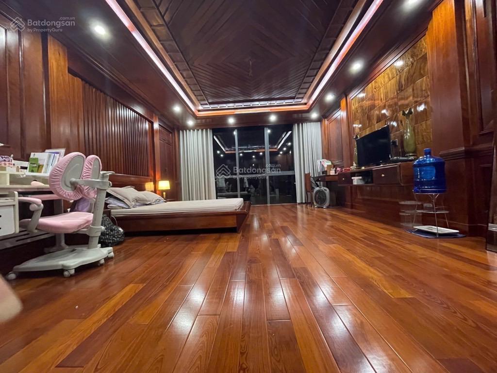 Tòa văn phòng mặt phố  nguyễn ngọc vũ 8t thang máy, 72m², mt 5.6m. kinh doanh đỉnh. giá 45 tỷ.