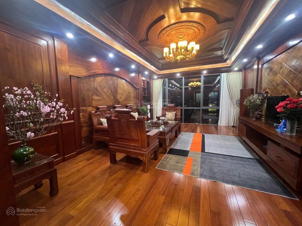 Tòa văn phòng mặt phố  nguyễn ngọc vũ 8t thang máy, 72m², mt 5.6m. kinh doanh đỉnh. giá 45 tỷ.