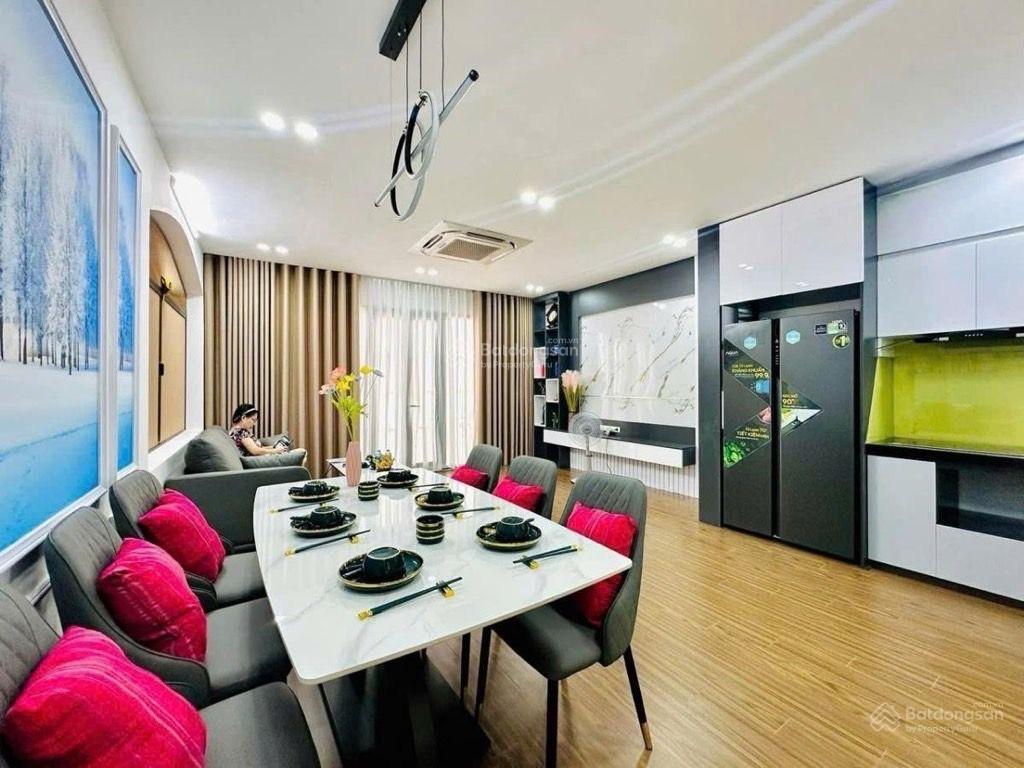 Vương thừa vũ  thanh xuân. 7 tầng thang máy, phân lô, ô tô, kinh doanh, ngõ thông 50m2xmt 5,1m.