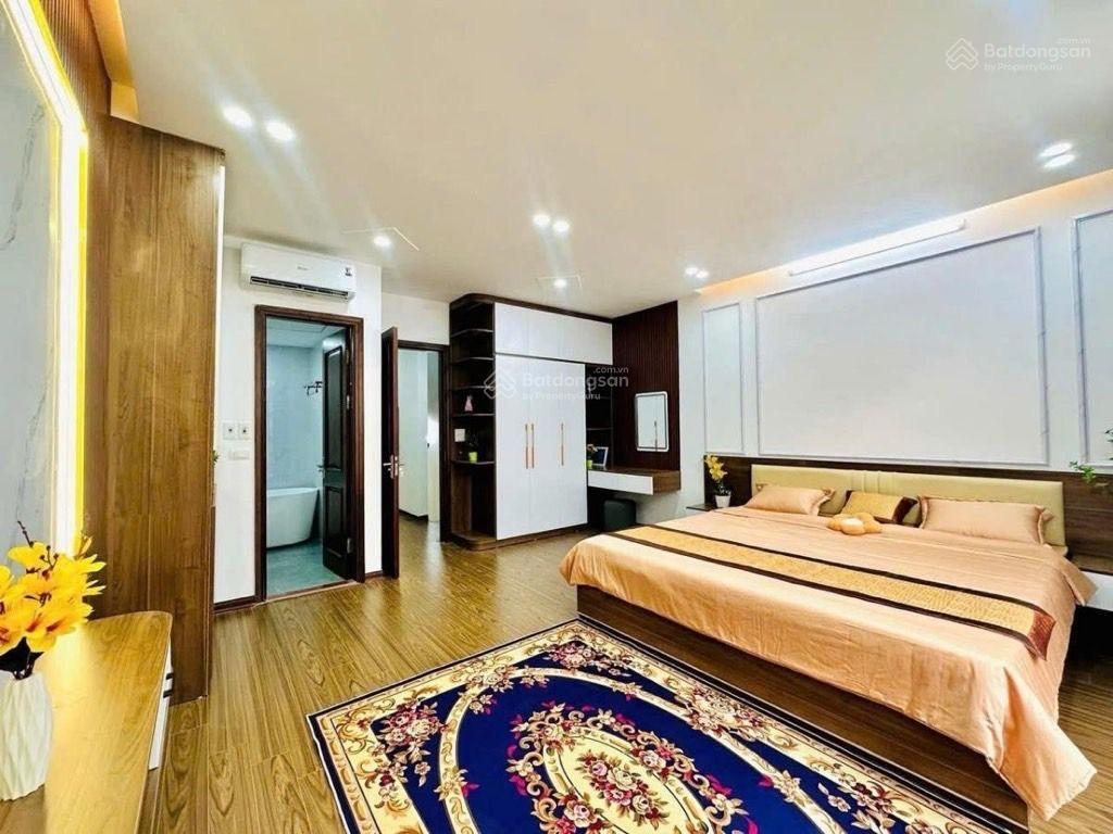 Vương thừa vũ  thanh xuân. 7 tầng thang máy, phân lô, ô tô, kinh doanh, ngõ thông 50m2xmt 5,1m.