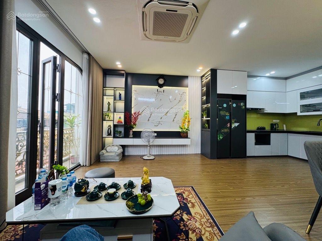 Hoàng văn thái, phân lô, ô tô, ngõ thông, kinh doanh, 4 tầng 40m2, nhà dân đẹp. giá 15,2 tỷ.