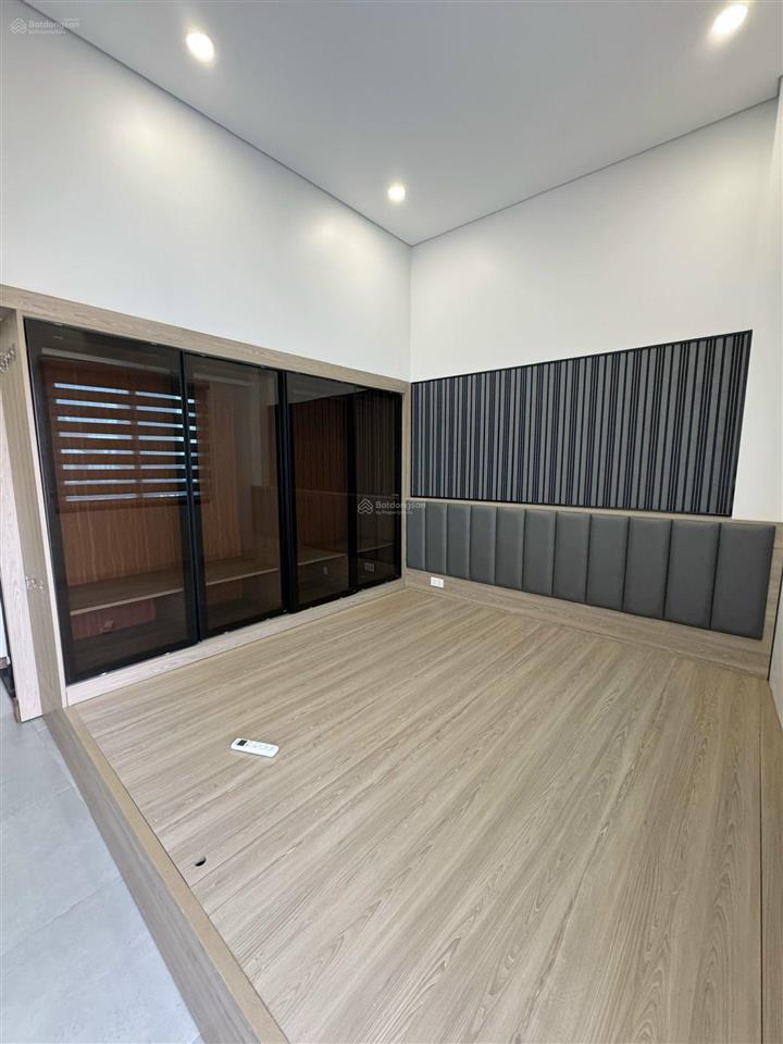 Phòng đẹp ngã tư sở  72 nguyễn trãi  royal, sát ga láng, full nội thất, máy giặt riêng, vân tay.