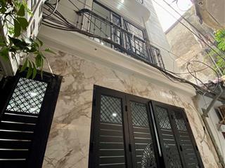 Bán ccmn ngọc lâm 89m2, 19 phòng cho thuê kín, ô tô sát nhà, thu 100tr/thg, 23,9 tỷ