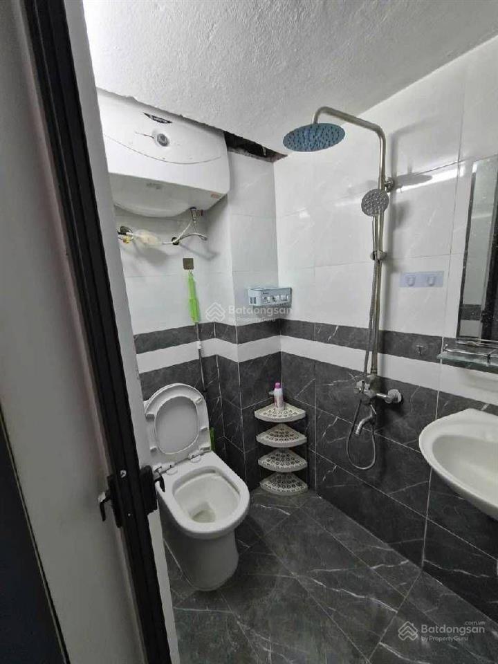 Bán tập thể  nguyên hồng  đống đa 62m2, 2 ngủ, trung tâm tiện ích, giá 3.9 tỷ