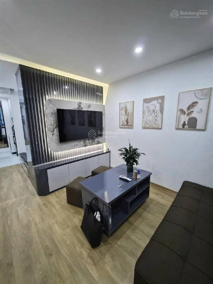 Bán tập thể  nguyên hồng  đống đa 62m2, 2 ngủ, trung tâm tiện ích, giá 3.9 tỷ