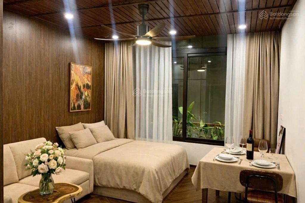 Long biên, 8 tầng thang máy, phân lô, gara 2 ô tô, 62m2. giá 17,9 tỷ