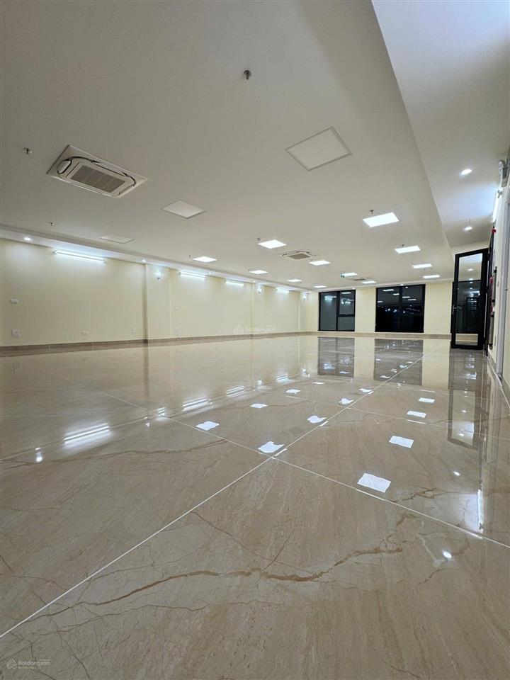 Bán tòa văn phòng hạng a hoàng ngân  cầu giấy 214m², 9 tầng, mặt tiền 12m, vị trí vàng đỉnh cao.