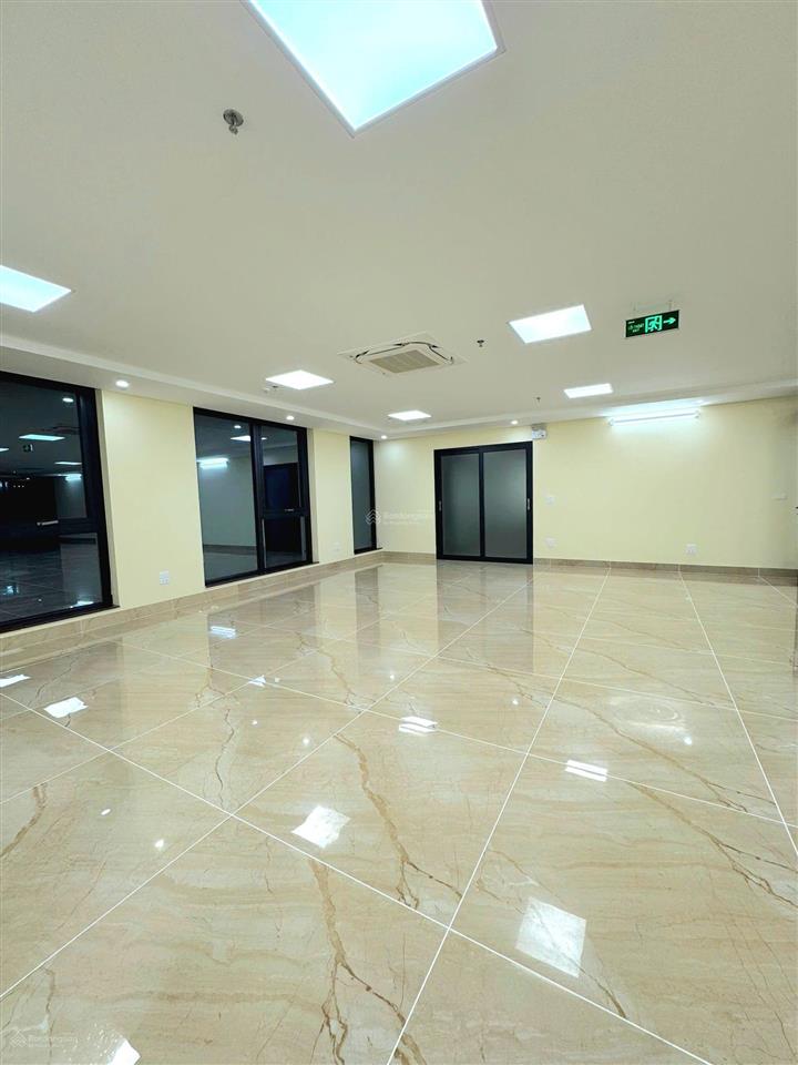 Bán tòa văn phòng hạng a hoàng ngân  cầu giấy 214m², 9 tầng, mặt tiền 12m, vị trí vàng đỉnh cao.