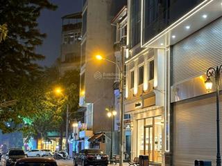 Bán tòa văn phòng hạng a hoàng ngân  cầu giấy 212m2, 9 tầng, mặt tiền 12m, vị trí vàng đỉnh cao.