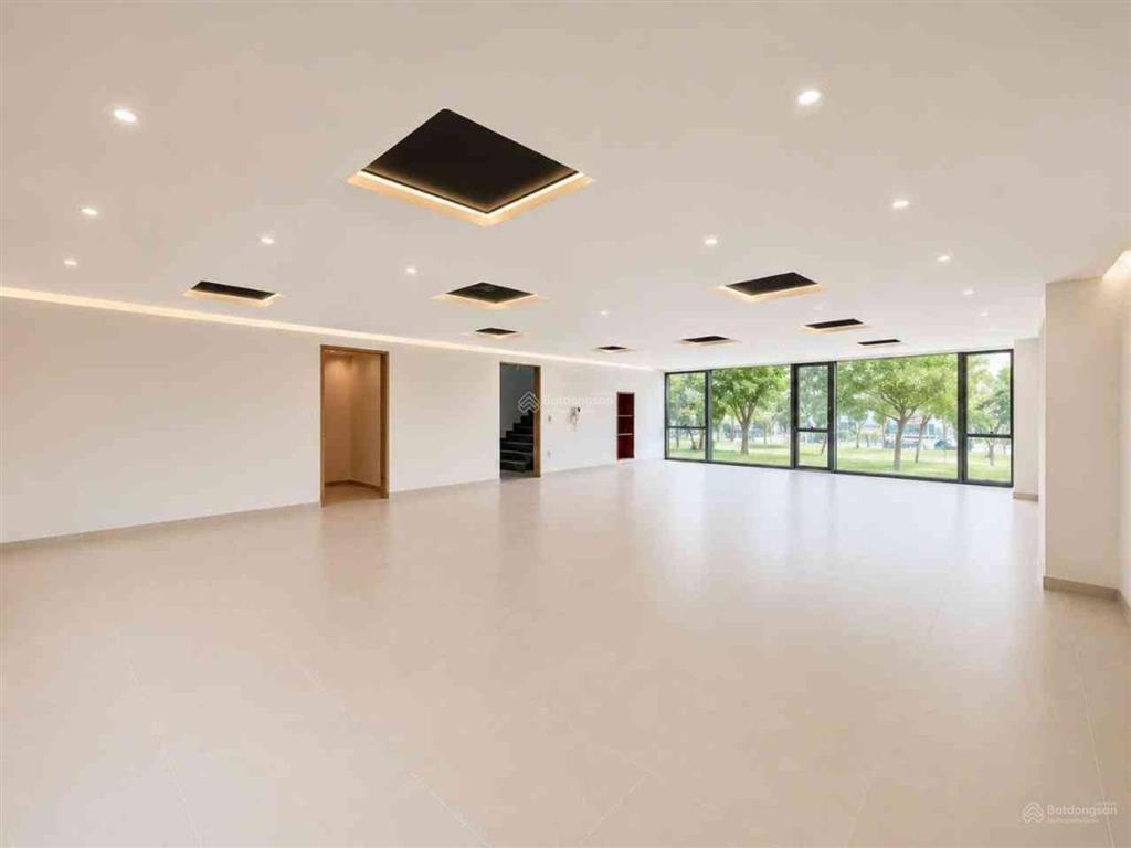 Siêu phẩm mặt phố quận thanh xuân tòa văn phòng 9 tầng, 179m, mặt tiền 10.5m đẹp nhất tuyến phố