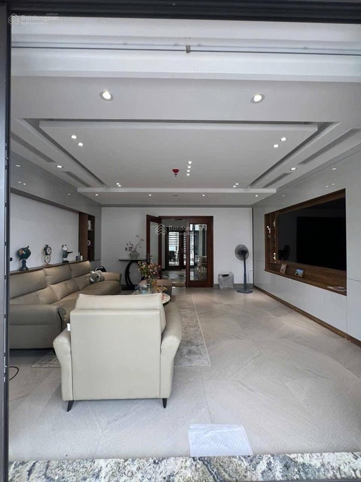 Chính chủ bán toà ccmn, 3 oto để trong nhà, nhà 9 tầng, pccc chuẩn , giá 28 tỷ. 0971 471 ***