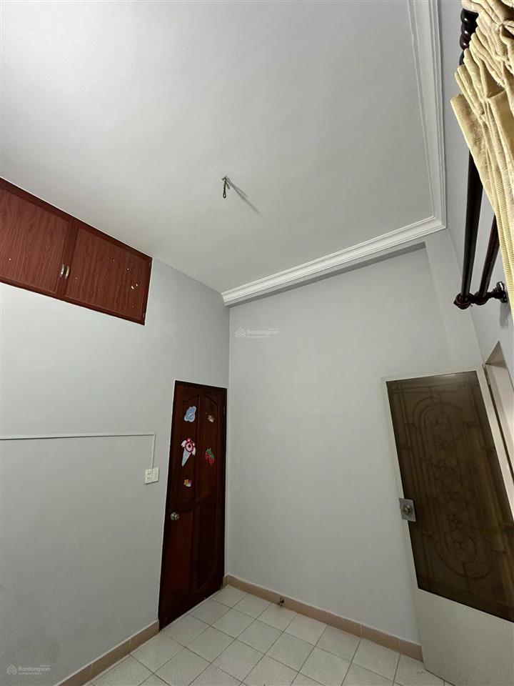 Chính chủ cho thuê nhà mặt phố phạm văn bạch, 14 triệu, 49 m2, 4pn, 3wc, q. tân bình, hcm