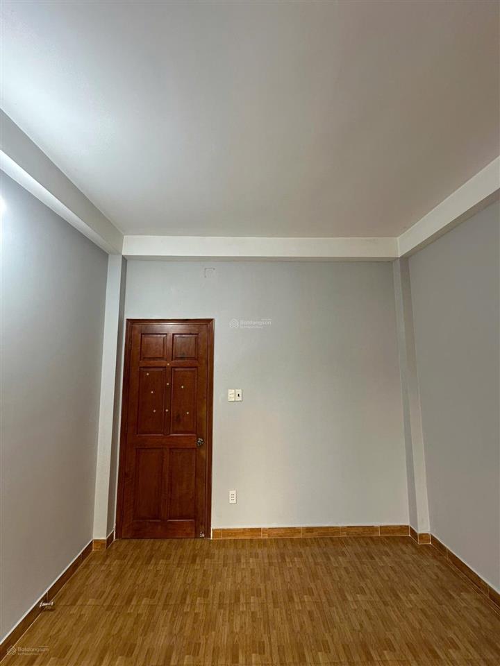 Chính chủ cho thuê nhà mặt phố phạm văn bạch, 14 triệu, 49 m2, 4pn, 3wc, q. tân bình, hcm