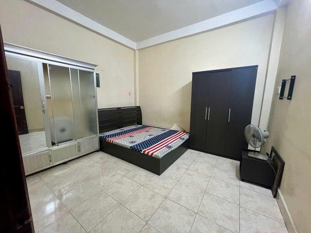 Bán nhà mặt tiền Lê Trung Nghĩa; phường 12; Tân Bình; 4*18m - 5 tầng