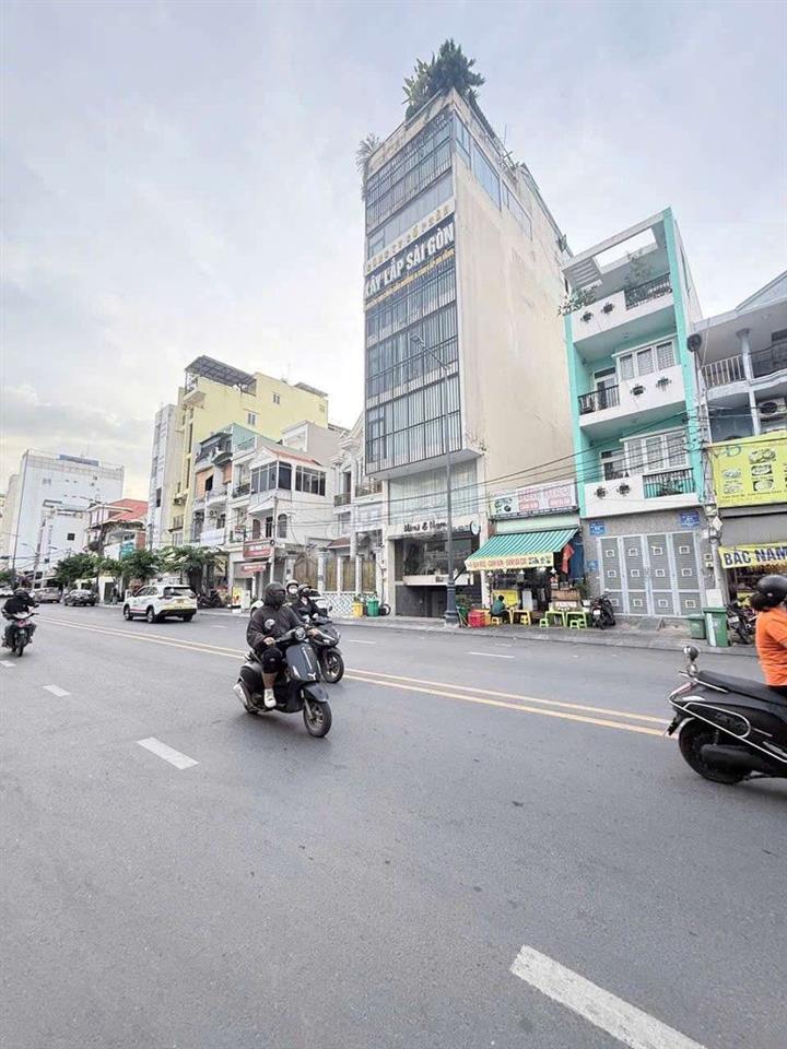 Mặt tiền đường 30m Hoàng Hoa Thám xd Hầm+7T