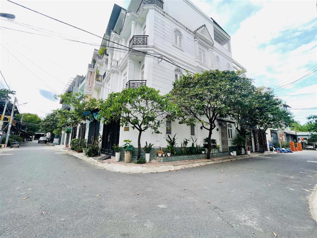 Bán gấp lô đất ngang 6m vuông vức. cách hoàng diệu 20m, đường 8m khu dân trí cao, không lộ giới