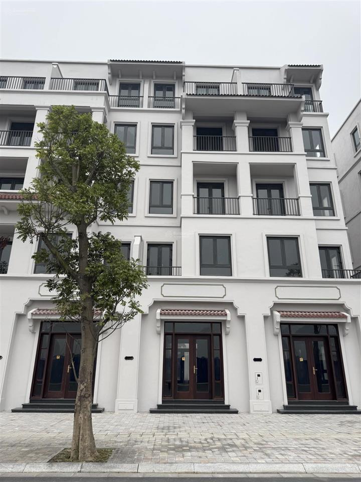 Bán nhanh căn 63m phân khu thời đại vị trí sát khu thương mại giá 19,8 tỷ.