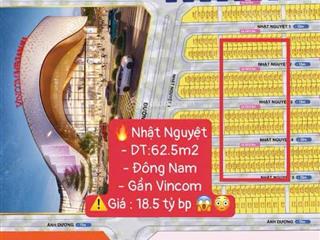 Bán nhanh căn nhật nguyệt 62,5m giá 18 tỷ.  0966 962 ***