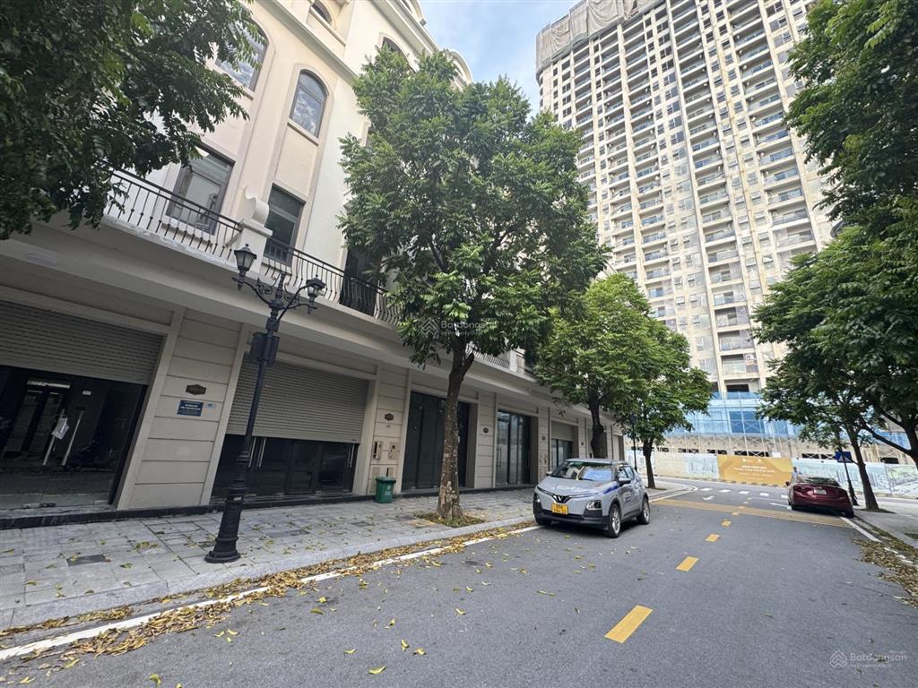 Bán gấp shophouse sao biển 67,5m giá 8,4 tỷ ngay cạnh chung cư, sát vincom