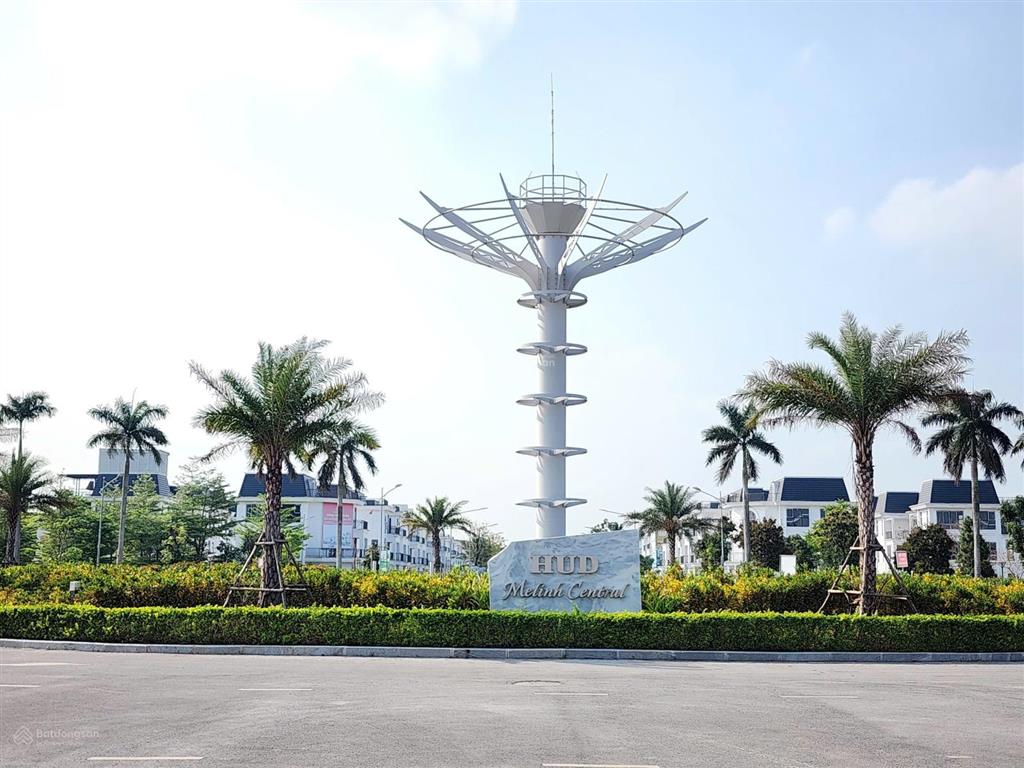Bán căn bt đơn lập suất ngoại giao hud mê linh trục chính 24m vip ở dự án, đối diện sungroup