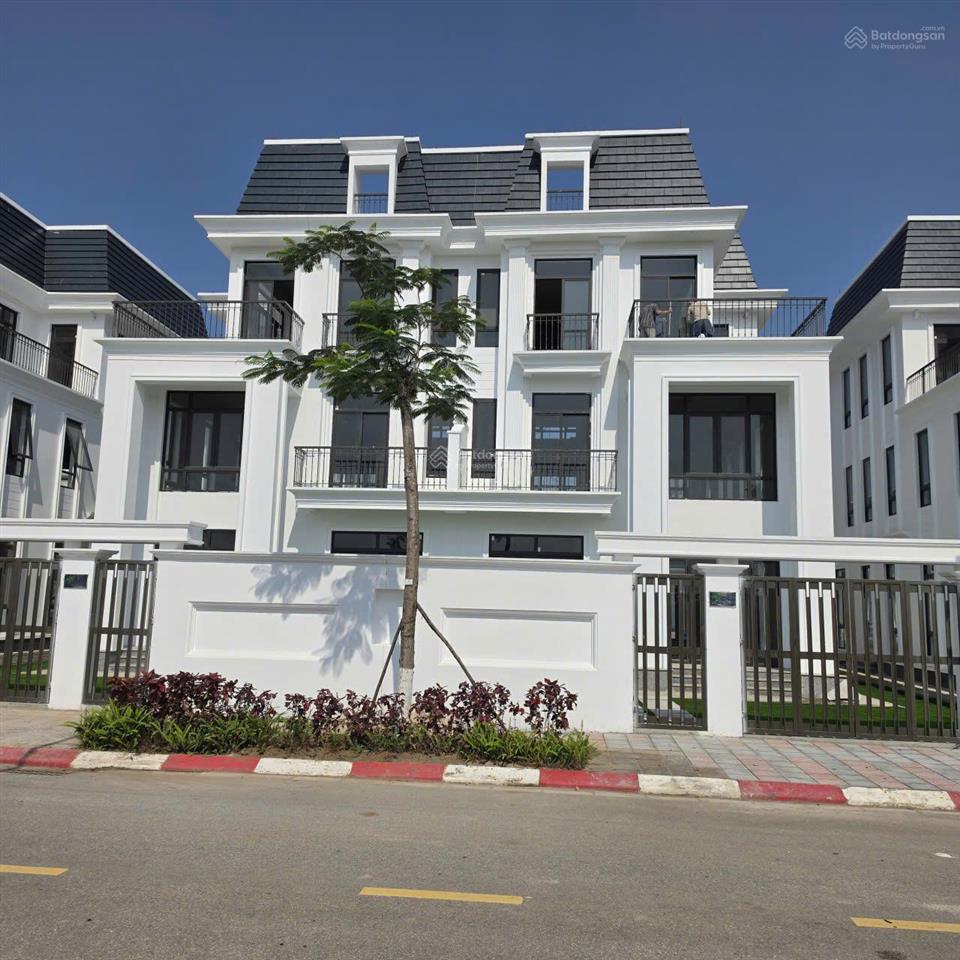 Bán căn biệt thự song lập rẻ hơn thị trường 15%, gần sun group 205ha, cạnh công viên 25ha