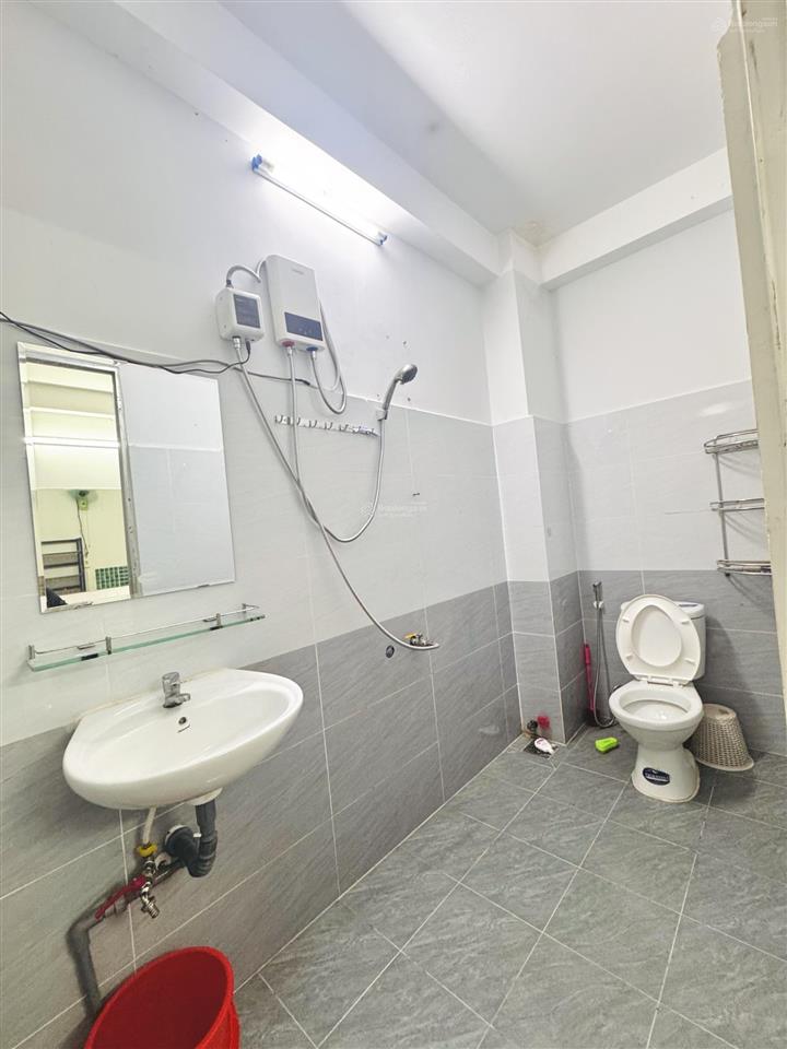 Studio ban công, tách bếp  khu văn minh  gần cv làng hoa, emart  5.2 triệu