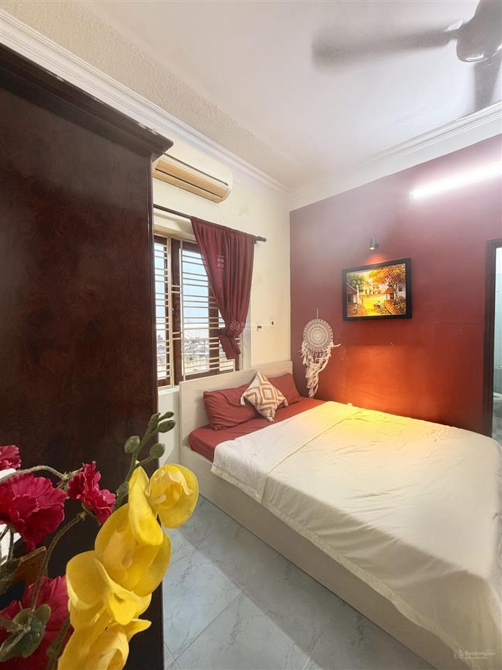 Phòng cửa sổ trời  nội khu sân bay tân bình  full nội thất  chỉ 5,3 triệu/th