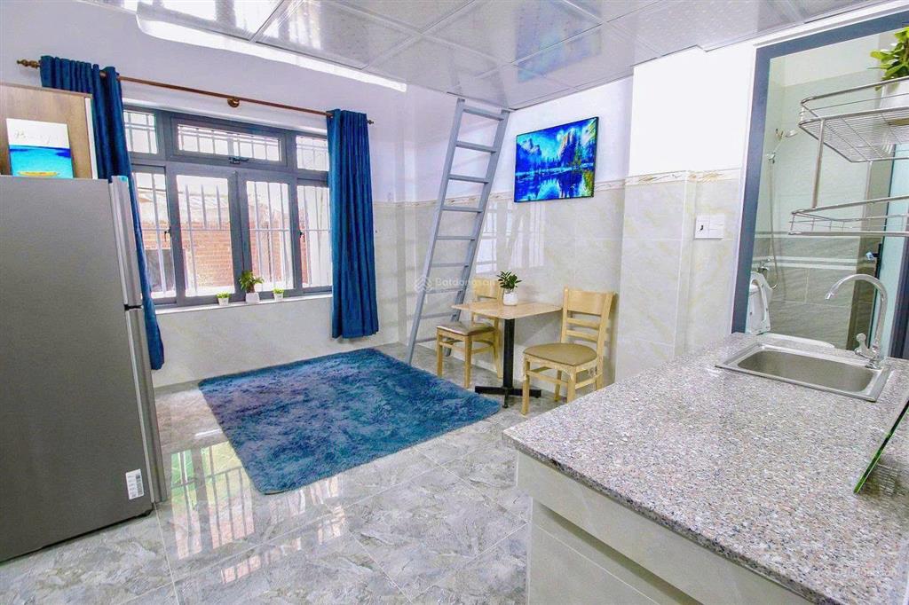Cho thuê nhà trọ 8a cầm bá thước, 6,5 triệu, 30m2, full nội thất, chính chủ đẹp