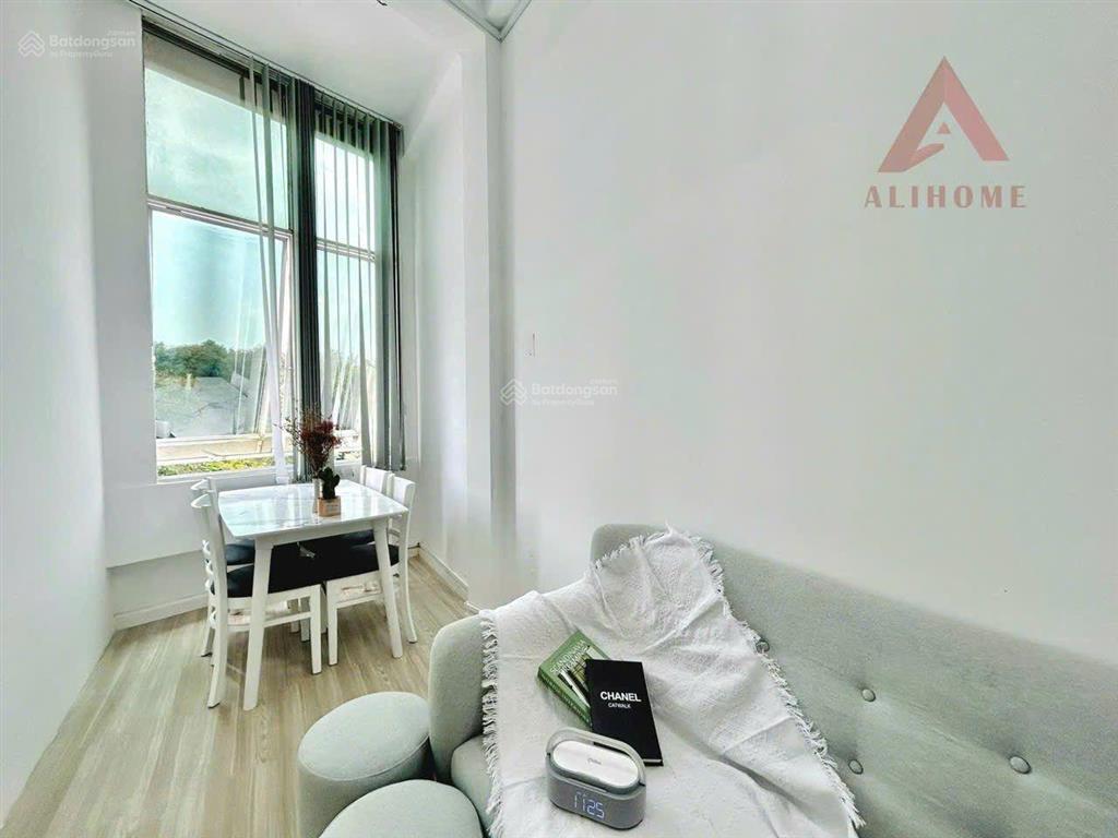 Cho thuê gấp 41 trần quốc hoàn, 9,2 triệu, 50 m2, 2pn, 1wc, full nội thất